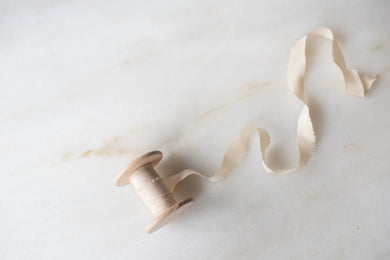Meringue, narrow cream silk ribbon